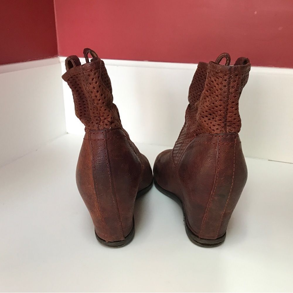 LUCKY Brand Keno Perforated Dark Camel Suede Leather Wedge Bootie (7) - Picture 8 of 11